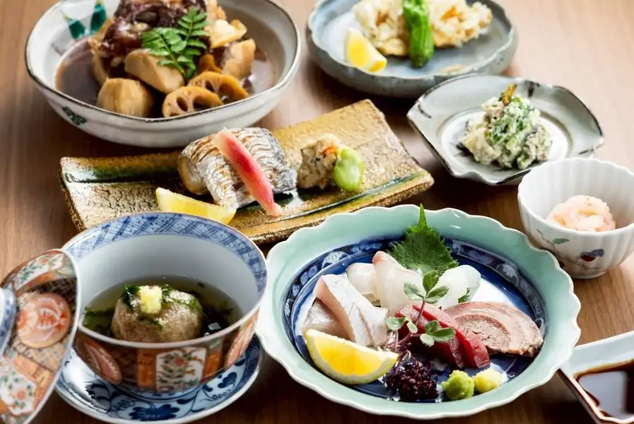 【記念日や接待など特別な日にも最適】おまかせコース 7700円/9900円(税込)