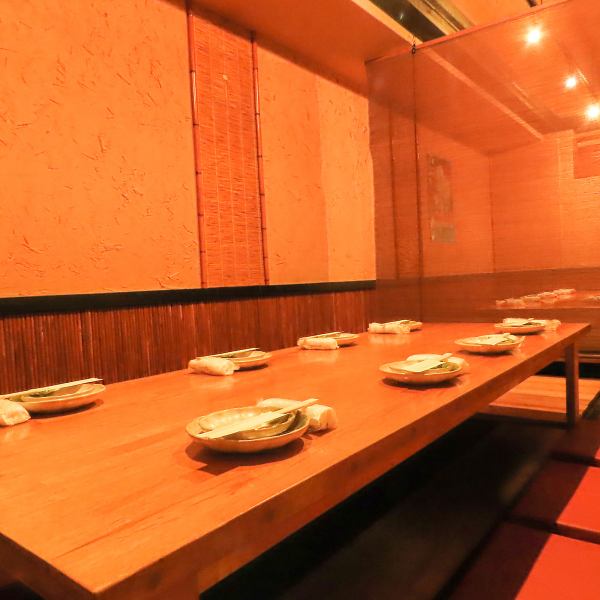 ロールカーテンで仕切って半個室掘りごたつのお席です♪4～6名様でお使いいただけます！