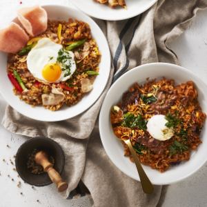 牛カルビと半熟玉子のコク旨チャーハン(写真下) 
