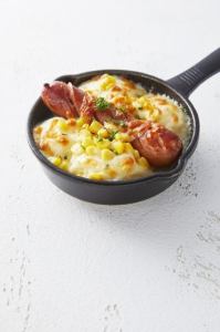 ソーセージとコーンのクリーミートリュフマッシュポテトチーズ焼き