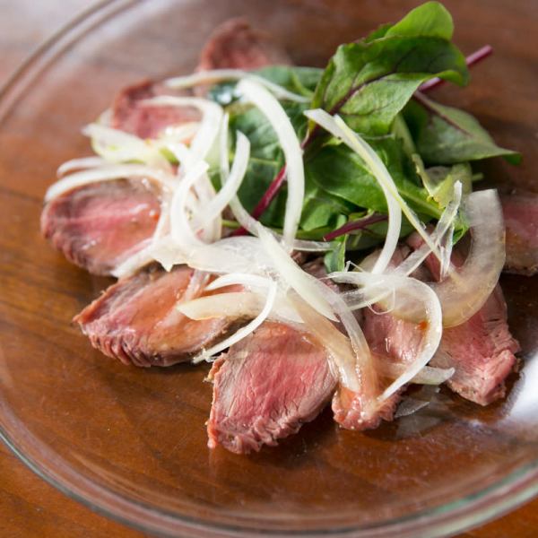 お肉料理充実！近江牛のローストビーフ980円、近江牛の赤身ステーキ、牛ハラミステーキ