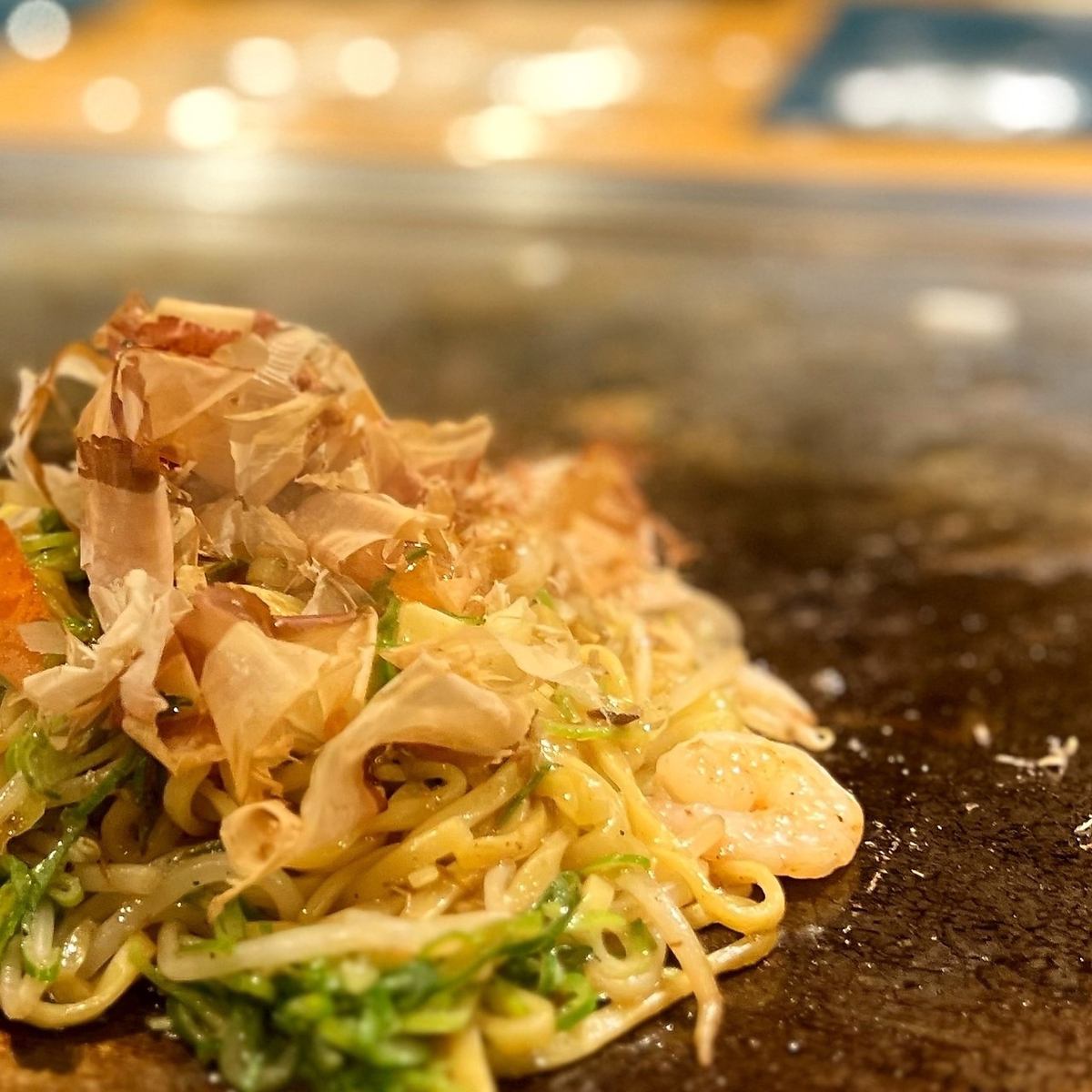 旬な海鮮を使った絶品鉄板料理を是非ともご賞味ください。