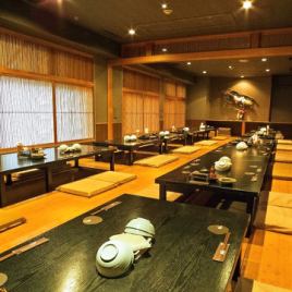 Groups are welcome! Large banquets are also possible ♪ The digging Tatsuno tatami room is perfect for company banquets as you can enjoy your meal calmly.You can stretch your legs and spend a relaxing time ♪ For company banquets, welcome parties, and farewell parties.We also have many courses for each item! We have a wide variety of all-you-can-drink, so please feel free to contact us.
