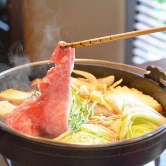 5等級黒毛和牛を使用！どのような季節でも楽しめる【しゃぶしゃぶ・すき焼き】（現在準備中）