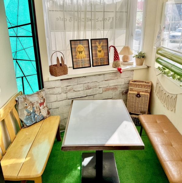 ≪프라이빗 공간이 자랑의 완전 개인실♪≫ 차분한 분위기의 프라이빗 공간으로, 기분 좋은 점심이나 카페 타임을 즐길 수 있다♪여자회나 데이트에도 최적인 개인실 공간은, 친구나 소중한 사람과의 대화를 돋보이게 합니다.신선한 재료를 사용한 요리는 무심코 사진을 찍고 싶어지는 한 접시뿐.편안한 시간을 보내실 수 있습니다.