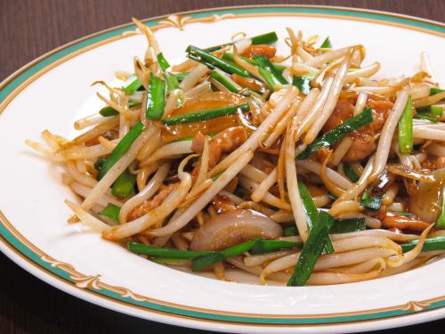 Stir-fried Chives and Bean Sprouts