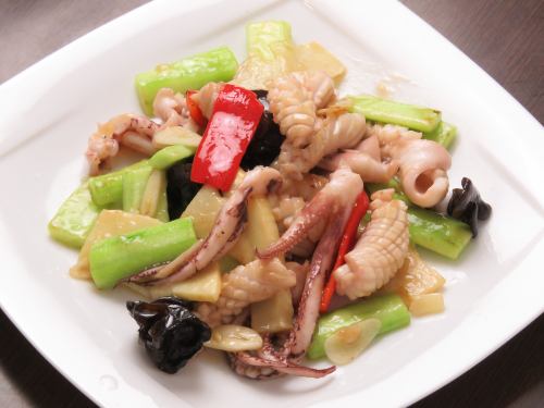 Stir-fried squid, Stir-fried clams, Stir-fried scallops, Stir-fried shrimp (XO sauce or Sichuan style),