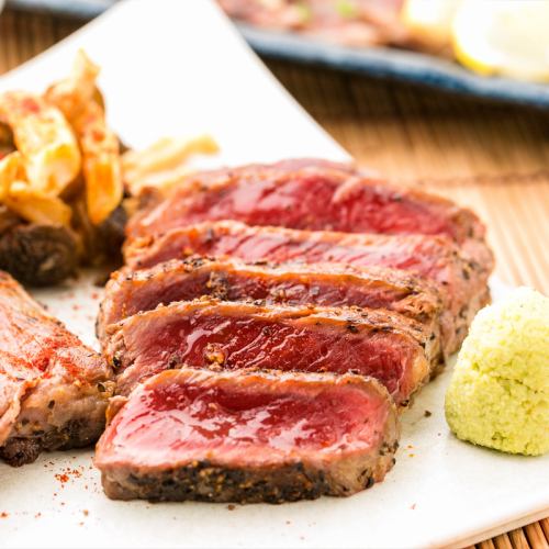 A horse meat steak that uses luxurious horse meat and is extremely filling!