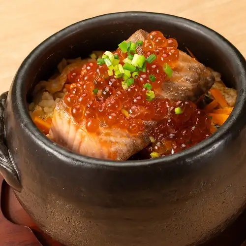 当店自慢◆炊き立て熱々！旨みたっぷり釜飯◎