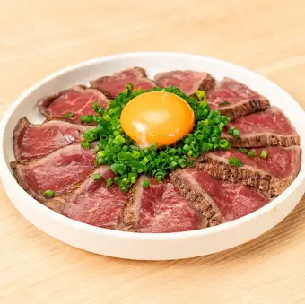 黒毛和牛の肉刺しユッケ