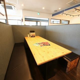 色々なタイプのお席をご用意しております