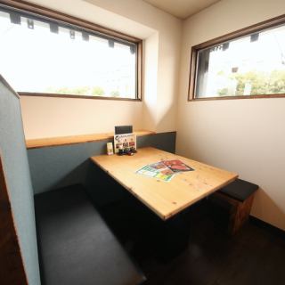 色々なタイプのお席をご用意しております