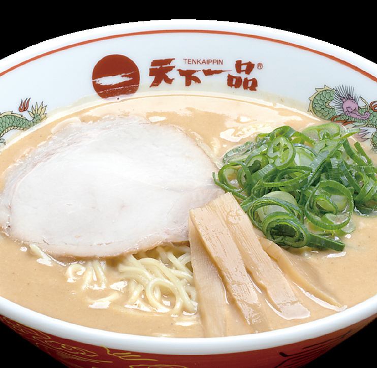 おすすめのこってりラーメンの濃厚スープを味わって！ファミリーや友人と楽しもう。