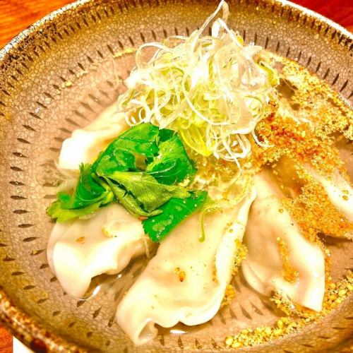 Hakata-cooked gyoza