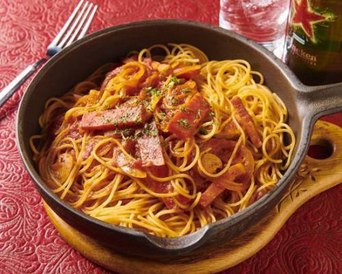 Maison style Neapolitan spaghetti