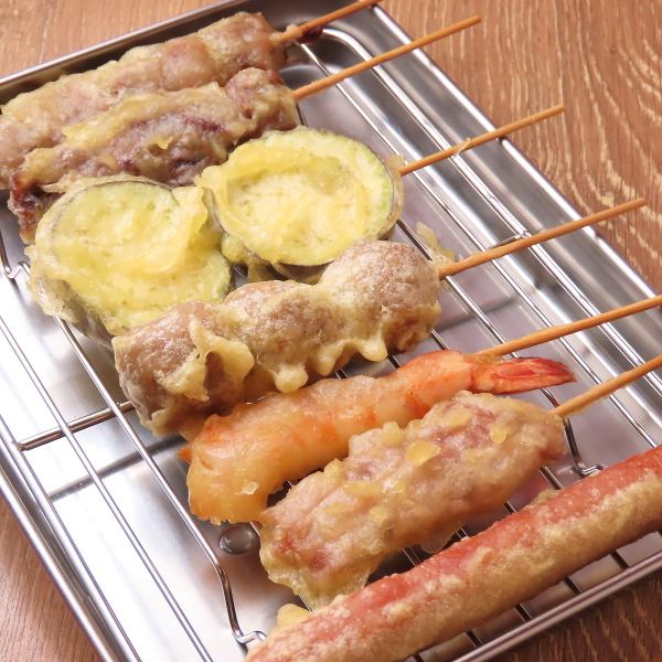 【サクサク食感】やみつきになる！定番から変わり種まで「絶品串カツ」◎110円(税込)～