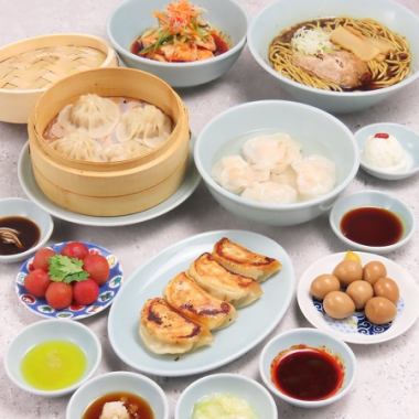 【贅沢コース】◆雲白肉や肉小籠包やデザート等全10品を味わう！2時間飲み放題付き4500円(税込)