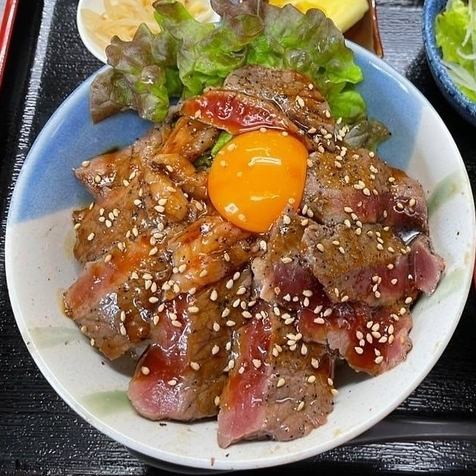 店内での丼ランチ始めました！