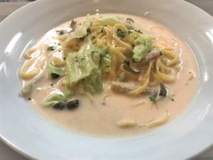 Rich Cream Pasta with Kanefuku Mentaiko and Cabbage [Fresh Pasta]