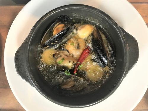 Seafood Ajillo with Mussels, Shrimp and Oysters