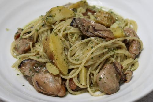 Hiroshima oysters and potato pesto with green shiso