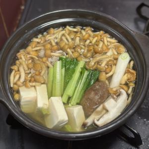 野菜となめこのみそ汁