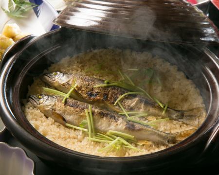[Seasonal taste] Sea bream rice (with miso soup)