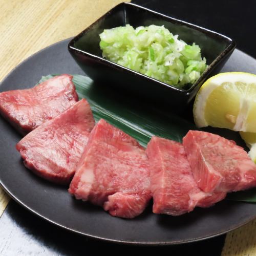 ホルモンだけじゃない！希少部位のお肉もあります