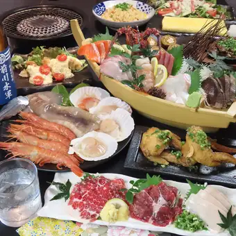 豪華！伊勢海老入り船盛り、馬刺し3種盛り、浜焼き付き全10品!2時間飲み放題付き5000円(税込)