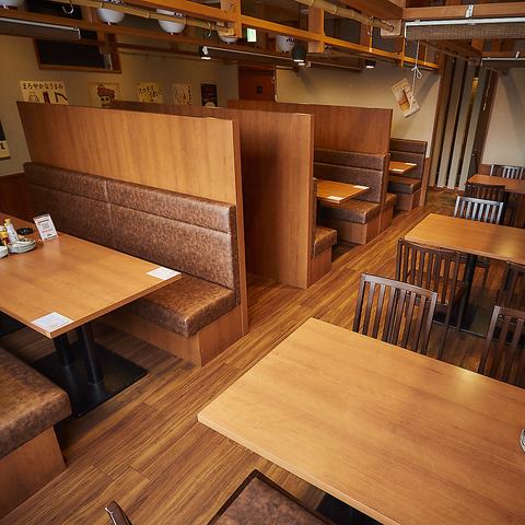 気軽に寄れる大衆酒場♪老若男女問わず美味しく召し上がれるメニューですのでお酒を飲まれず食事だけのお客様、お子様連れ大歓迎です。広々とした店内は、宴会や女子会にも最適。大人数でのご利用もお待ちしております。