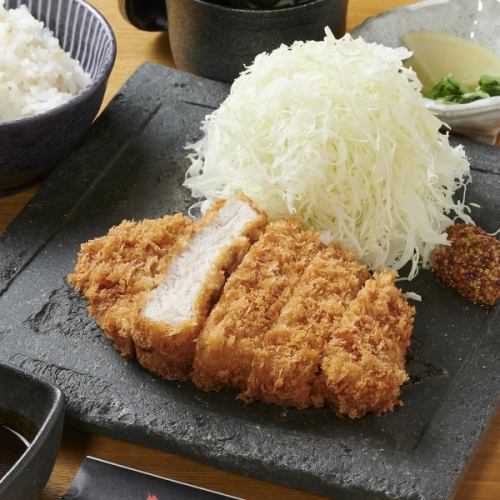 【ボリューム満点】ランチメニュー◆各種定食やどんぶり
