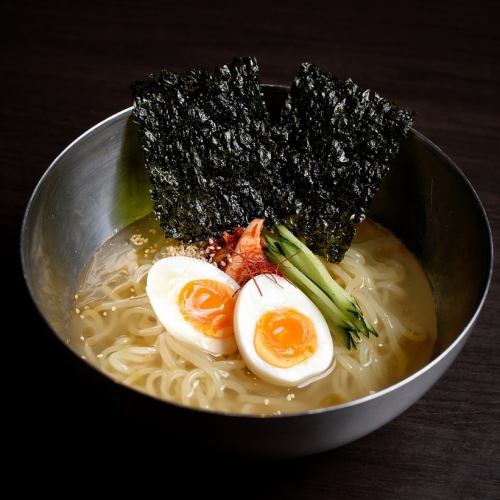 ピリ辛料理もアクセント