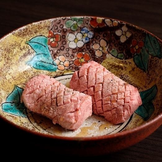 【歯ごたえに舌鼓】極上厚切りタン