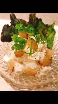 Iburi-gakko and cream cheese potato salad