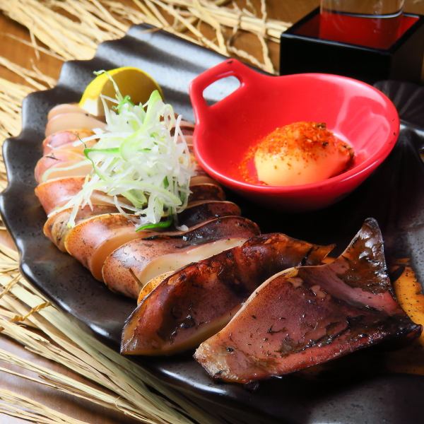 「選べる藁焼き」をご用意！新鮮な食材を藁で焼き上げ、香ばしい風味を引き立てた一品をお楽しみください