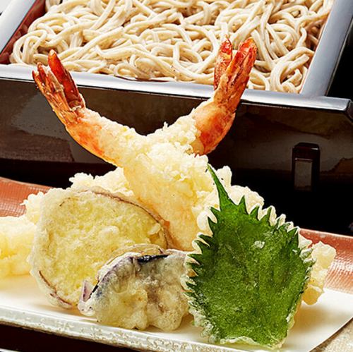 ランチタイムも営業中です！