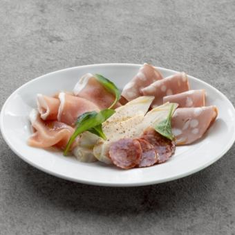 ハム盛り合わせ