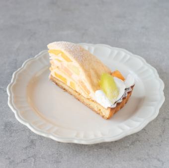 メロンとマンゴーのミルクレープタルト