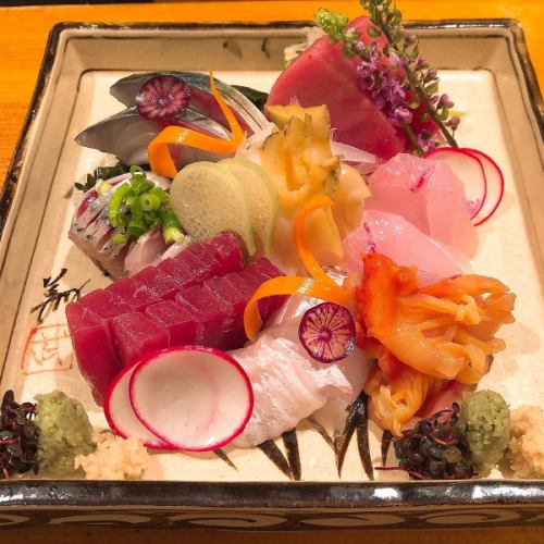 "Assorted sashimi" condensing the blessings of the sea from season to season
