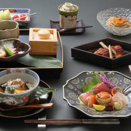 【おまかせ豊楽】夏が旬の魚介を使用したお魚料理中心の、スタンダードコース