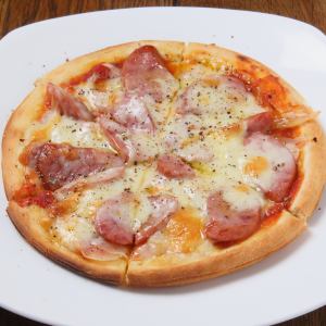 Sausage and onion pizza