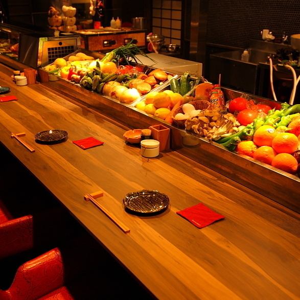 烏丸徒歩1分、河原町徒歩8分♪女性が喜ぶメニュー多数の人気店！