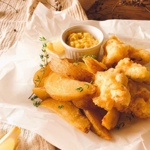 本日の鮮魚を贅沢に使用したフィッシュ＆チップス