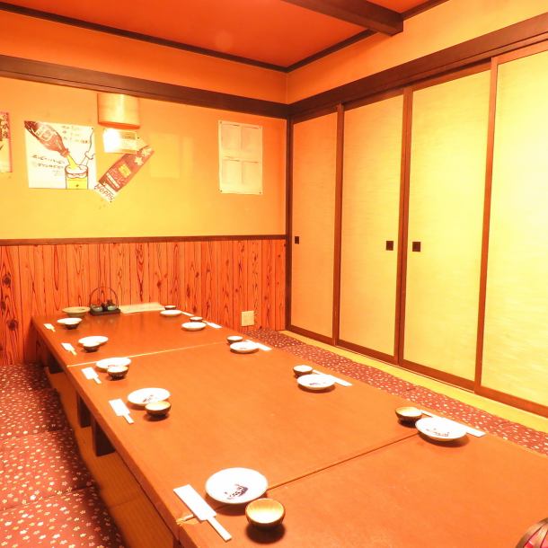 Relax in the private room in the private room ☆ In our shop, we have prepared two private rooms for you to take off your shoes and relax! (8 people x 1 room, 10 people private room x 1 room) Connect the rooms to a maximum A large banquet of 20 people is also welcome! Various banquet courses are also available, so it can be used in various occasions such as a welcome and farewell party and reunion!
