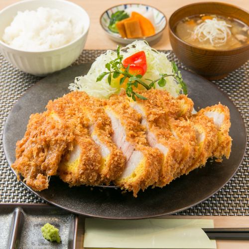 選び抜かれた豚肉をはじめ美味しいお食事をお客様にご提供するためのこだわり