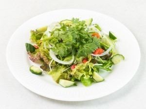 パクチーサラダ