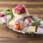 [Our pride and joy] 5 kinds of sashimi