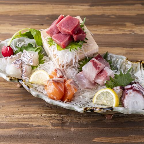 [Our pride and joy] 5 kinds of sashimi