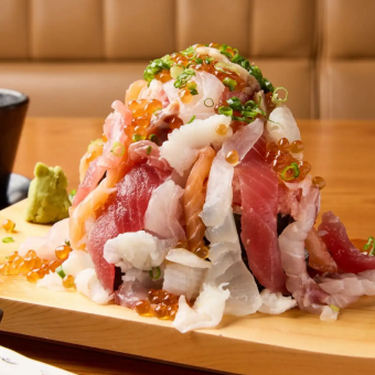 豪華名物海鮮なだれ含む10品『もてなしや酒場コース』!3H飲み放題付き5000円⇒4000円