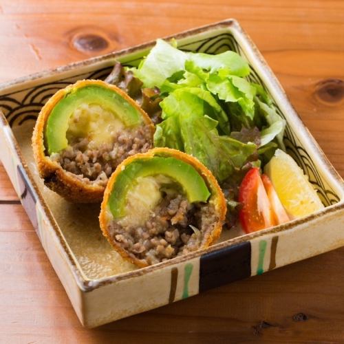Avocado and cheese minced meat cutlet